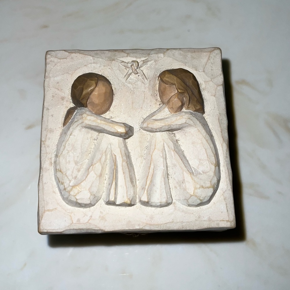 Willow Tree Friendship Trinket Box
